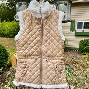 SALE! reversible vest, one side gold puffer, one side white/cream faux shearling